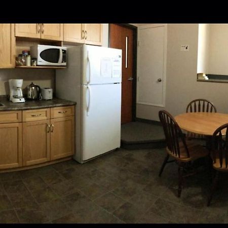 Budget Lodge Saskatoon Ngoại thất bức ảnh
